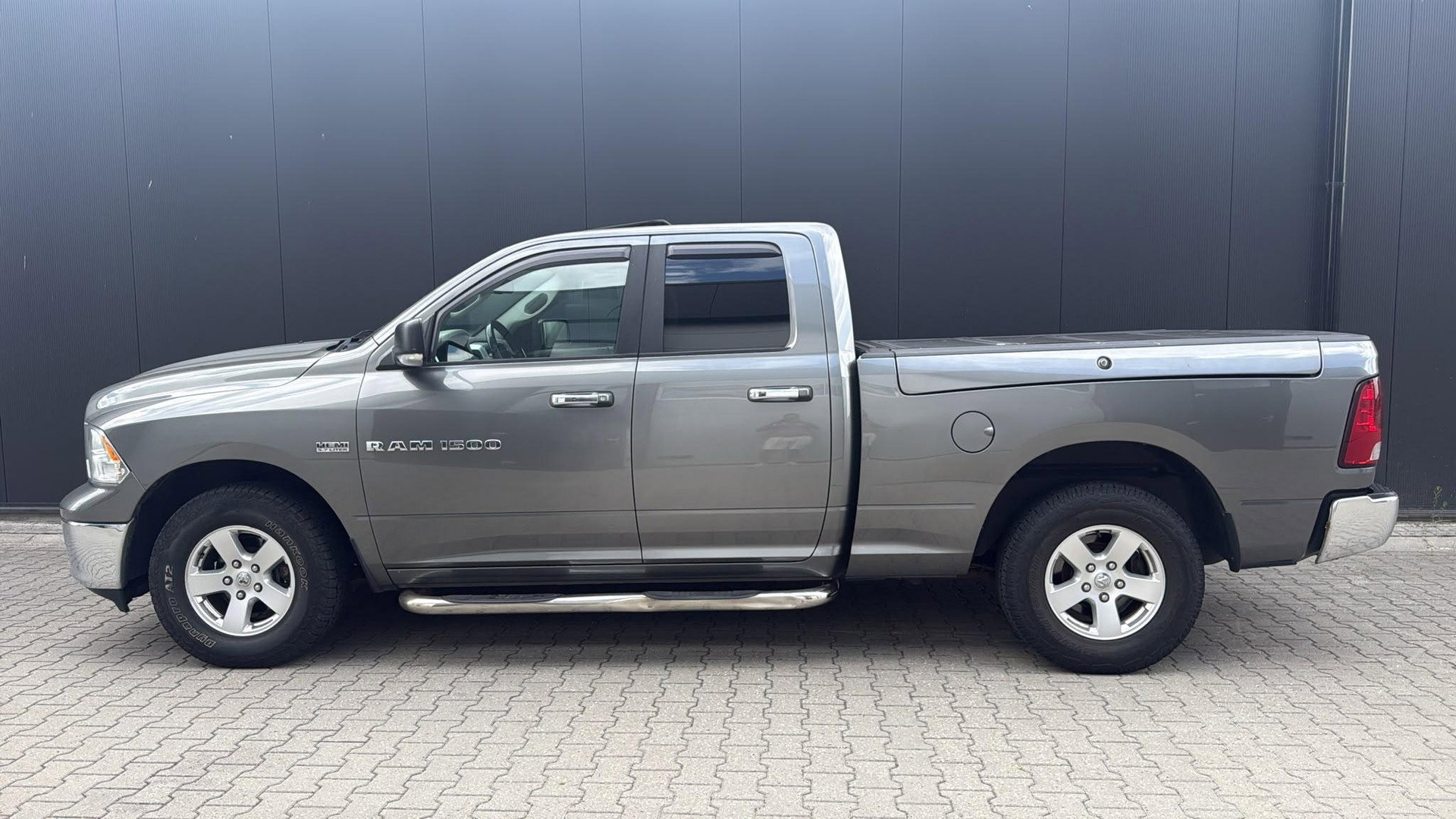 Dodge Ram Pick-Up 1500 5.7 V8 4x4 Quad Cab 6'4 LPG NIEUWE APK