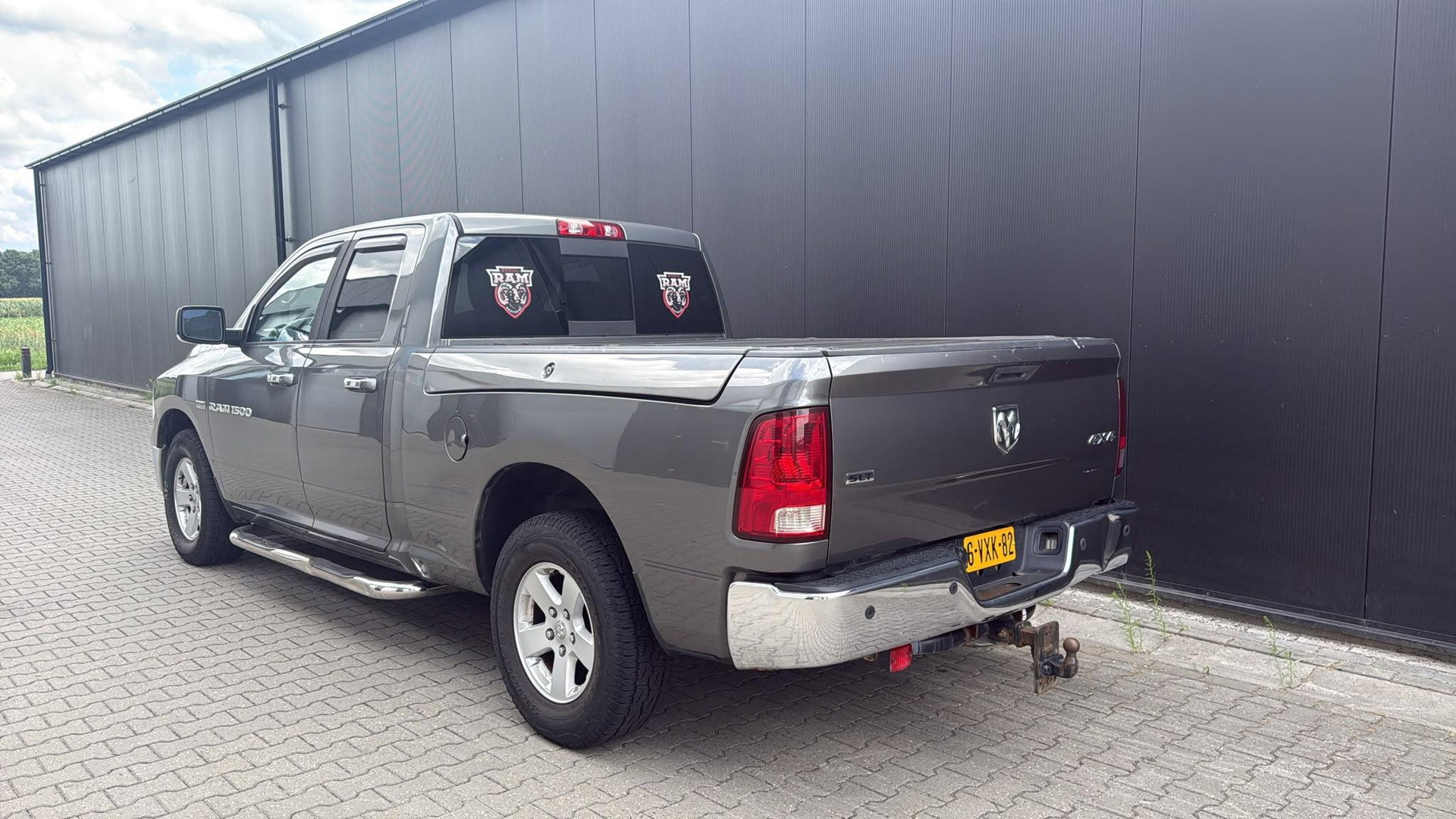 Dodge Ram Pick-Up 1500 5.7 V8 4x4 Quad Cab 6'4 LPG NIEUWE APK