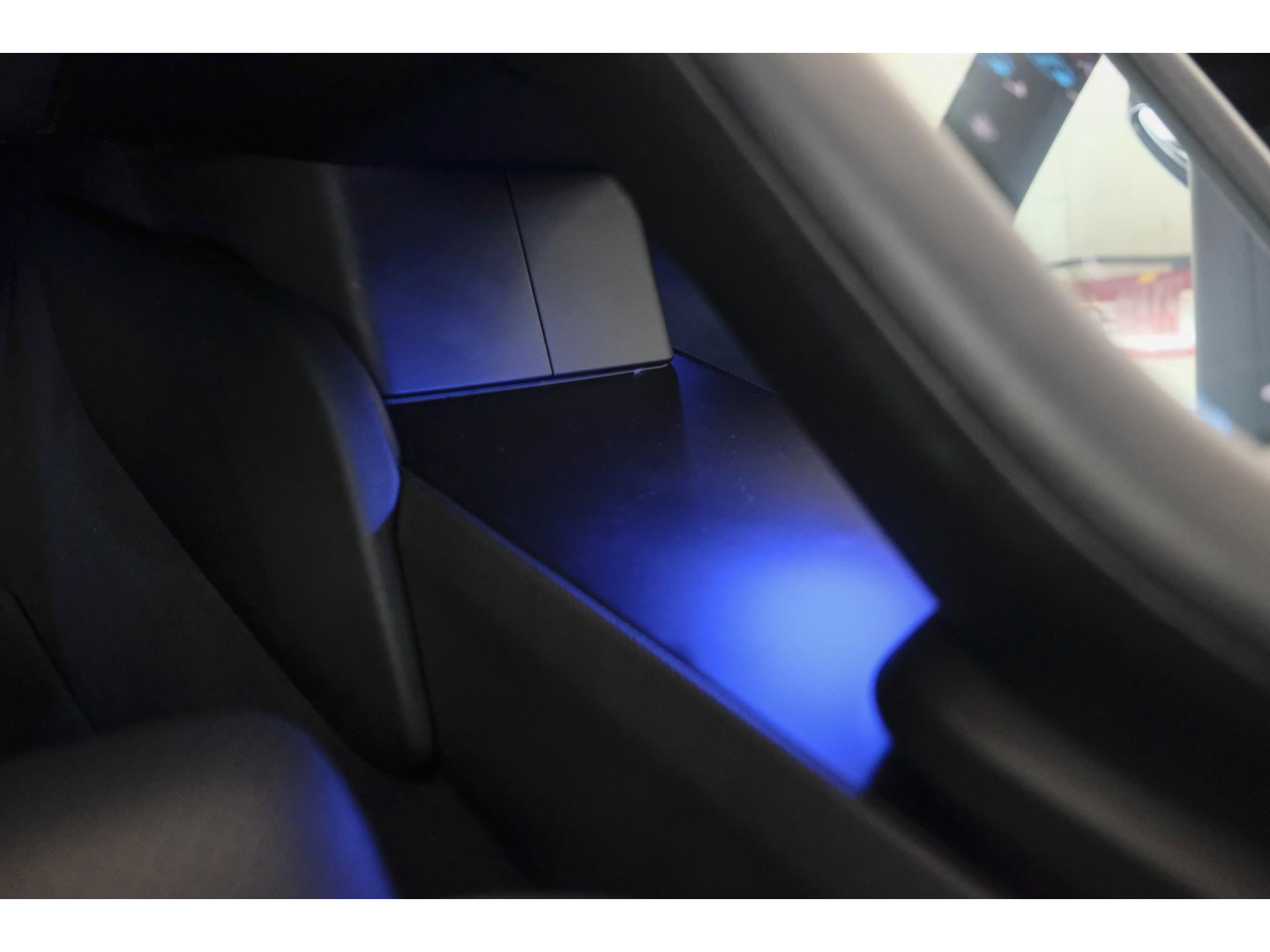 Porsche Taycan Performance Plus 476pk 93,4 kWh Panoramadak *BTW* Luchtvering Bose Comfortstoelen NLauto 1e Eigenaar