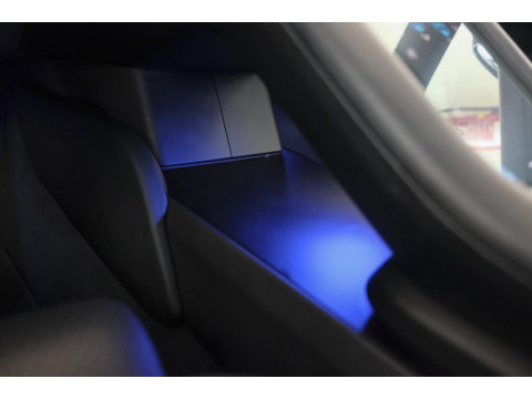 Porsche Taycan Performance Plus 476pk 93,4 kWh Panoramadak *BTW* Luchtvering Bose Comfortstoelen NLauto 1e Eigenaar