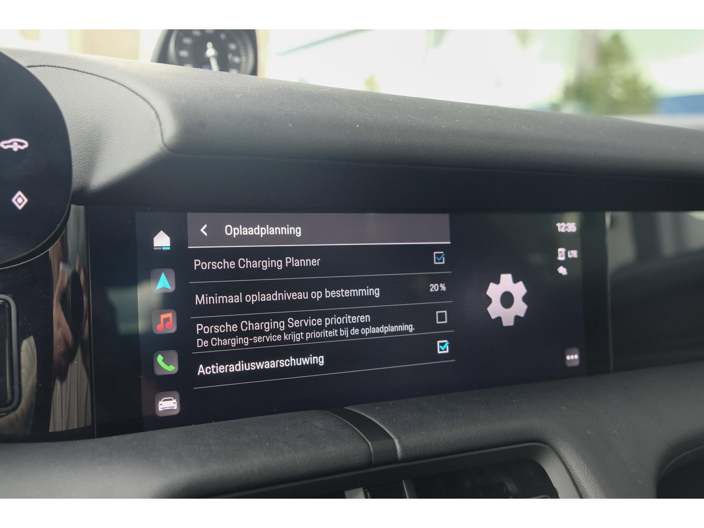Porsche Taycan Performance Plus 476pk 93,4 kWh Panoramadak *BTW* Luchtvering Bose Comfortstoelen NLauto 1e Eigenaar