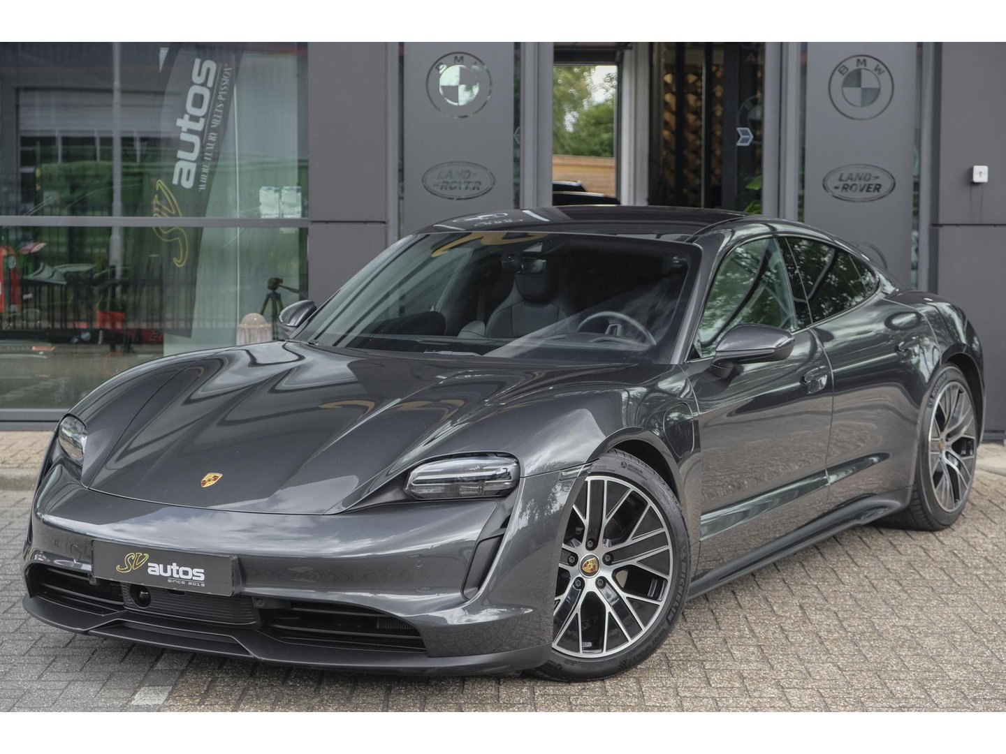 Porsche Taycan Performance Plus 476pk 93,4 kWh Panoramadak *BTW* Luchtvering Bose Comfortstoelen NLauto 1e Eigenaar