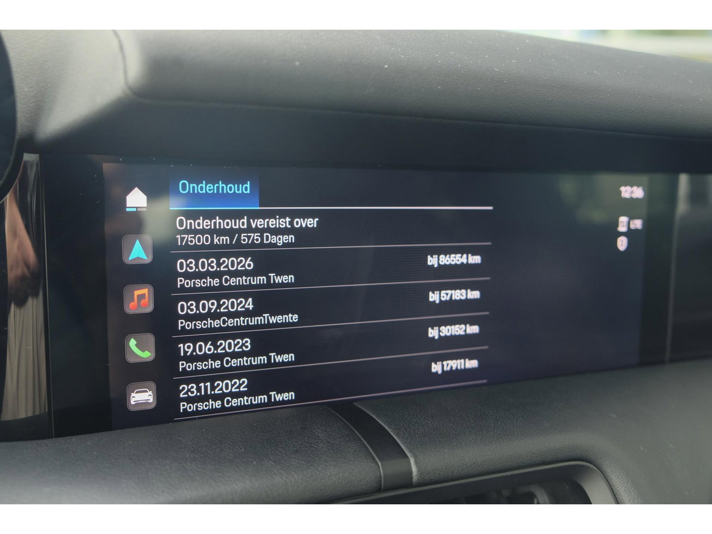 Porsche Taycan Performance Plus 476pk 93,4 kWh Panoramadak *BTW* Luchtvering Bose Comfortstoelen NLauto 1e Eigenaar