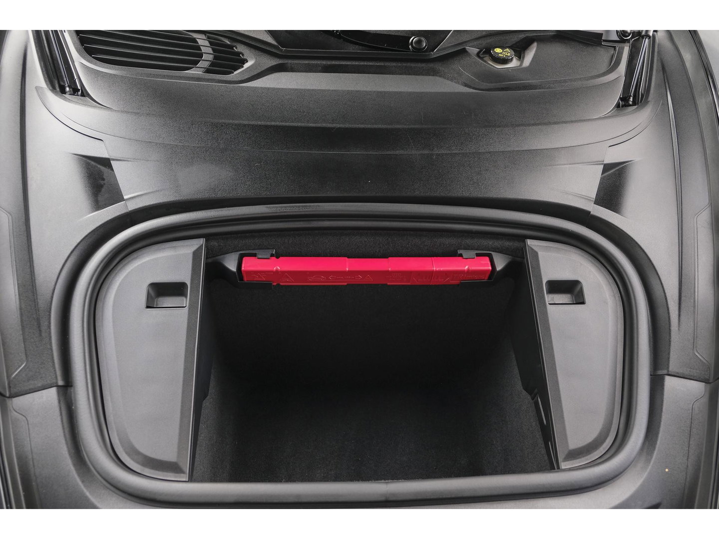 Porsche Taycan Performance Plus 476pk 93,4 kWh Panoramadak *BTW* Luchtvering Bose Comfortstoelen NLauto 1e Eigenaar