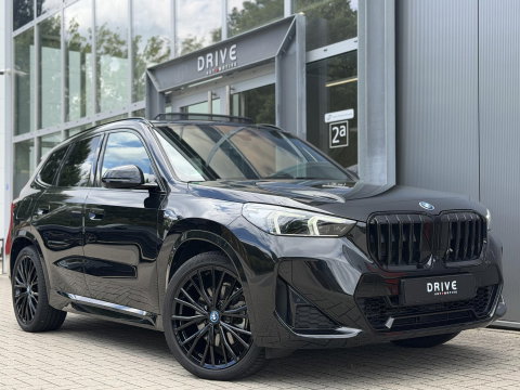 BMW X1 xDrive30e M-Sport |Pano|H/K|Leer|Memory|Innovation|360Cam|ACC|HUD|Trekhaak|20"