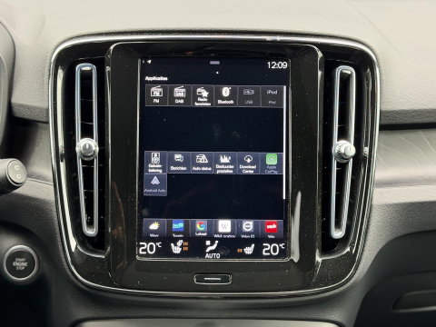 Volvo XC40 1.5 T4 Plug-in hybrid Ultimate Dark |Pano|H/K|360Cam|Memory|PilotAssit|Trekhaak|BLIS|ThunderGrey