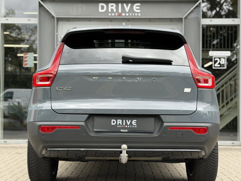 Volvo XC40 1.5 T4 Plug-in hybrid Ultimate Dark |Pano|H/K|360Cam|Memory|PilotAssit|Trekhaak|BLIS|ThunderGrey