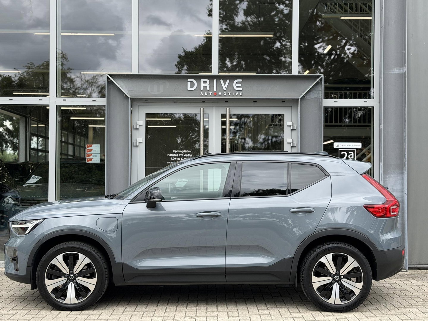 Volvo XC40 1.5 T4 Plug-in hybrid Ultimate Dark |Pano|H/K|360Cam|Memory|PilotAssit|Trekhaak|BLIS|ThunderGrey