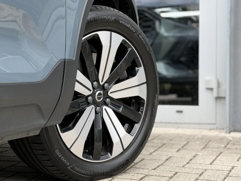 Volvo XC40 1.5 T4 Plug-in hybrid Ultimate Dark |Pano|H/K|360Cam|Memory|PilotAssit|Trekhaak|BLIS|ThunderGrey