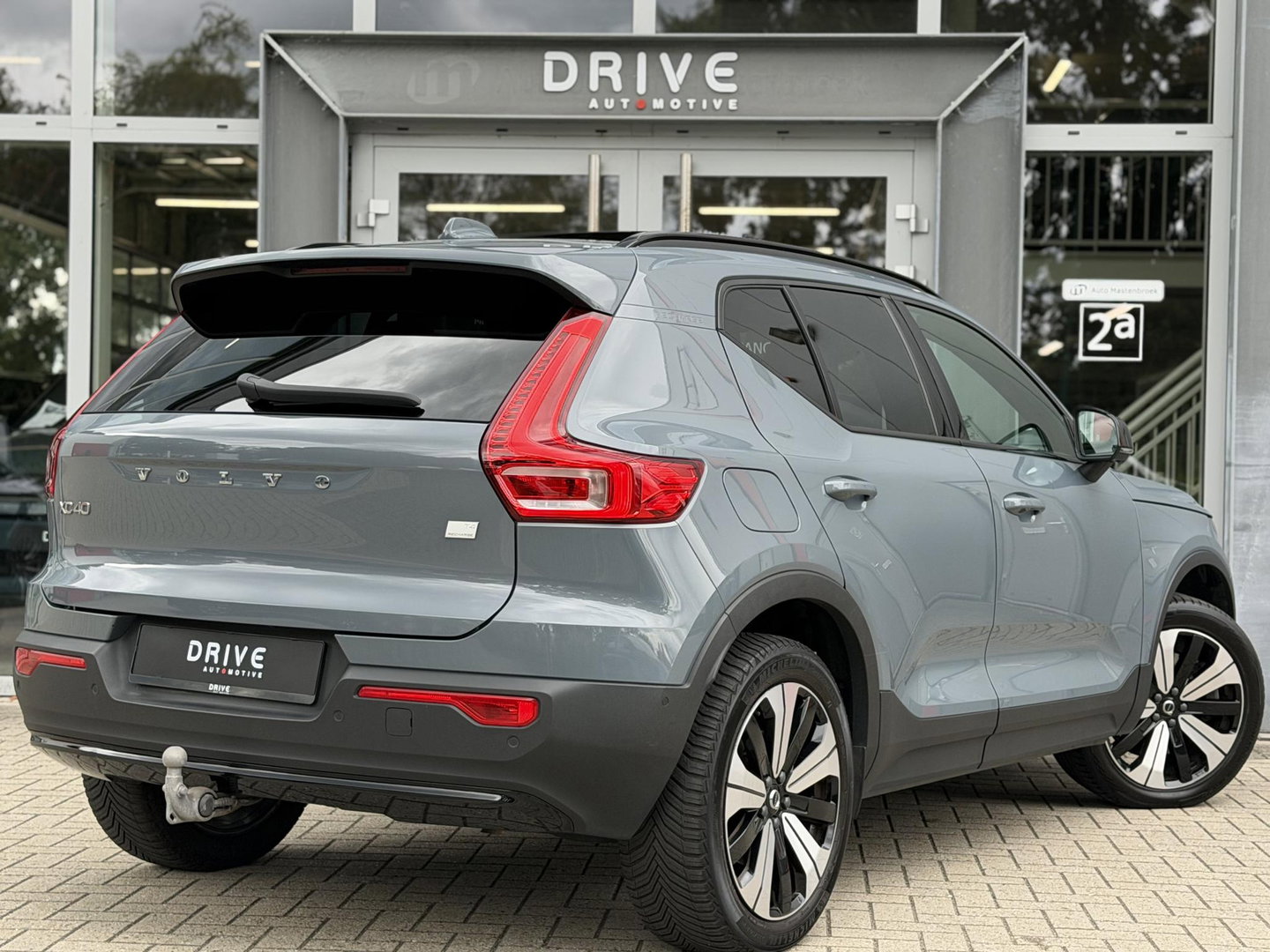 Volvo XC40 1.5 T4 Plug-in hybrid Ultimate Dark |Pano|H/K|360Cam|Memory|PilotAssit|Trekhaak|BLIS|ThunderGrey