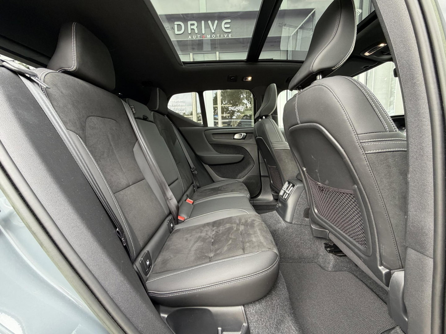 Volvo XC40 1.5 T4 Plug-in hybrid Ultimate Dark |Pano|H/K|360Cam|Memory|PilotAssit|Trekhaak|BLIS|ThunderGrey