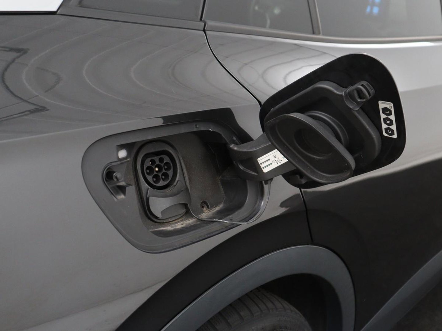 Volkswagen ID.4 First Max 77 kWh | SOH 91,9% | Panoramadak | Leder/alcantara | Memory | Stuur/stoel verwarming | Adaptive cruise | 360 camera | Dodehoek detectie | Carplay | Sfeerverlichting |