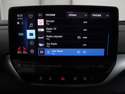 Volkswagen ID.4 First Max 77 kWh | SOH 91,9% | Panoramadak | Leder/alcantara | Memory | Stuur/stoel verwarming | Adaptive cruise | 360 camera | Dodehoek detectie | Carplay | Sfeerverlichting |