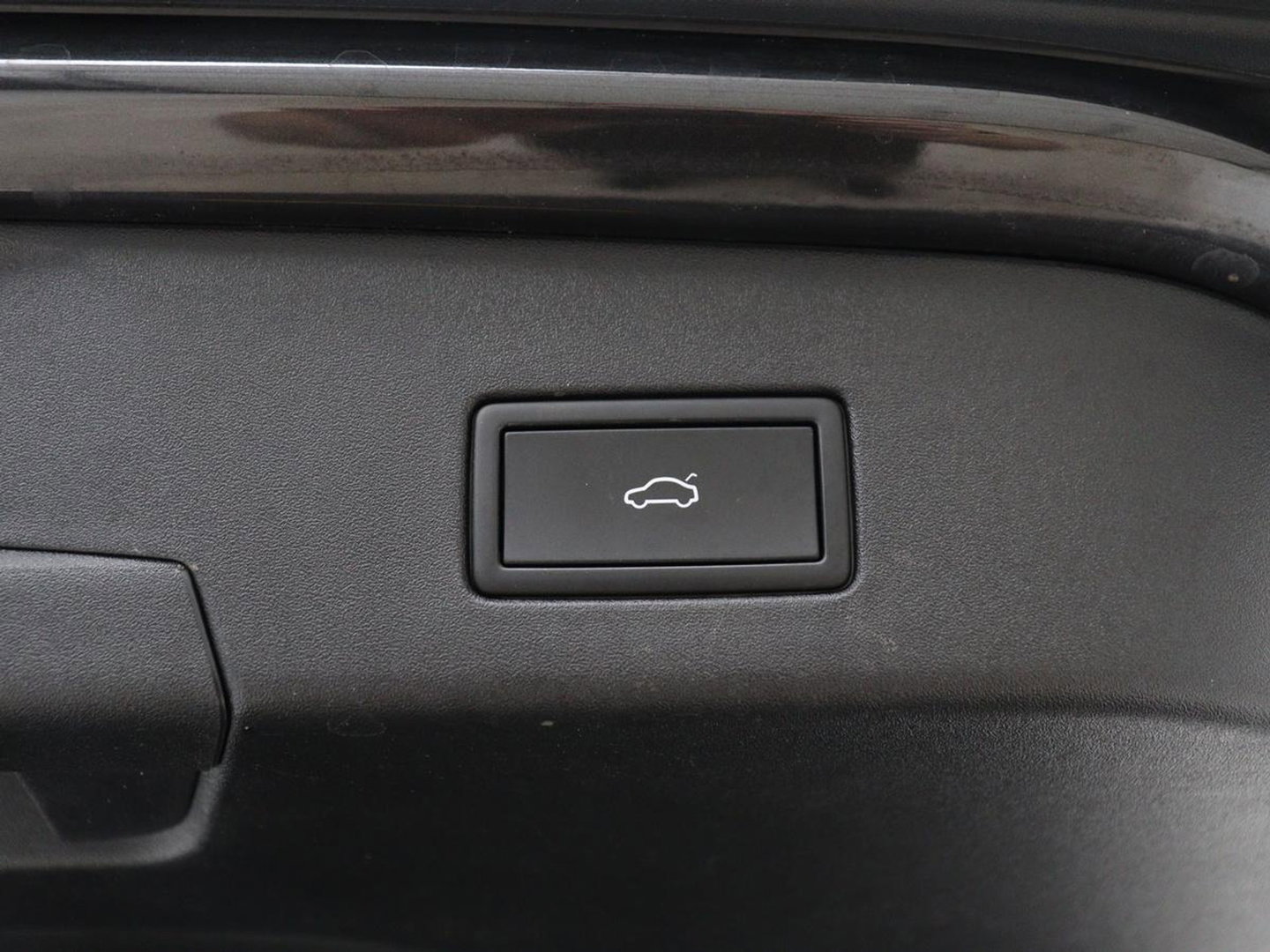 Volkswagen ID.4 First Max 77 kWh | SOH 91,9% | Panoramadak | Leder/alcantara | Memory | Stuur/stoel verwarming | Adaptive cruise | 360 camera | Dodehoek detectie | Carplay | Sfeerverlichting |