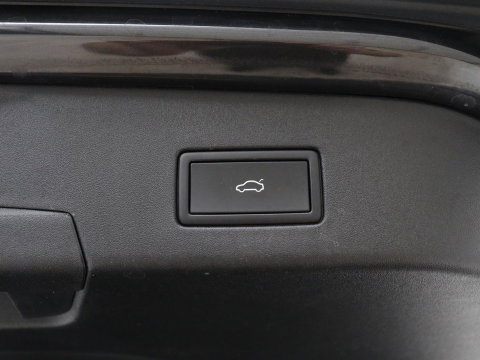 Volkswagen ID.4 First Max 77 kWh | SOH 91,9% | Panoramadak | Leder/alcantara | Memory | Stuur/stoel verwarming | Adaptive cruise | 360 camera | Dodehoek detectie | Carplay | Sfeerverlichting |