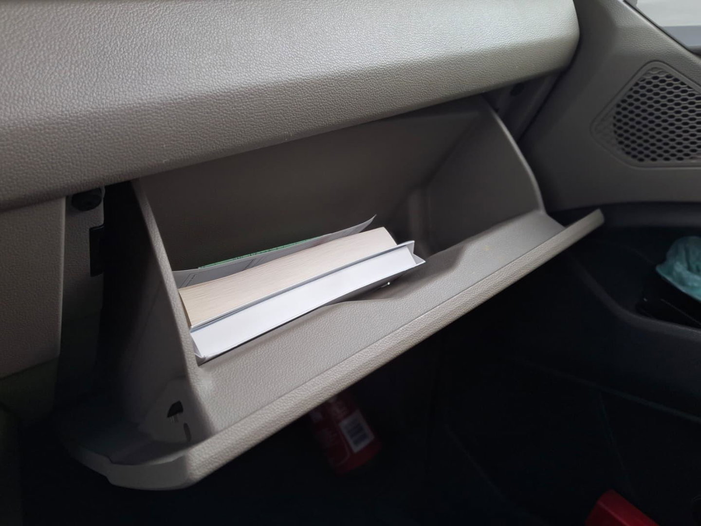 Volkswagen Multivan 1.4 eHybrid L2H1 Style | ALCANTARA | LMV | CARPLAY | CAMERA | DODEHOEK | ELEKTRISCHE SCHUIFDEUR