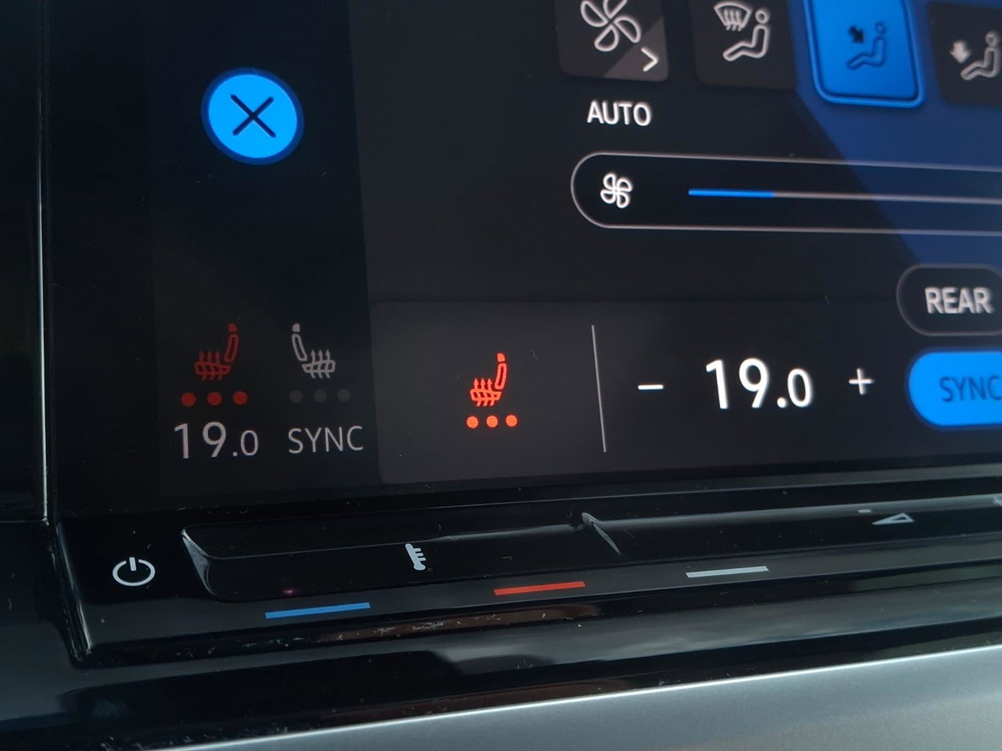 Volkswagen Multivan 1.4 eHybrid L2H1 Style | ALCANTARA | LMV | CARPLAY | CAMERA | DODEHOEK | ELEKTRISCHE SCHUIFDEUR