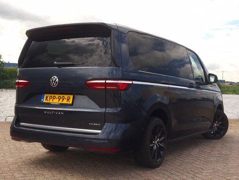 Volkswagen Multivan 1.4 eHybrid L2H1 Style | ALCANTARA | LMV | CARPLAY | CAMERA | DODEHOEK | ELEKTRISCHE SCHUIFDEUR