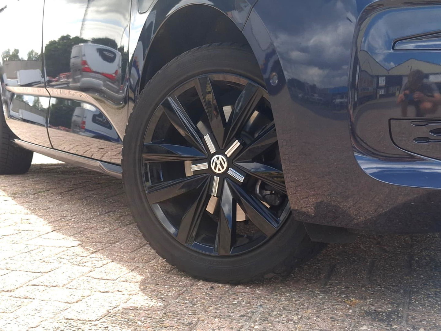 Volkswagen Multivan 1.4 eHybrid L2H1 Style | ALCANTARA | LMV | CARPLAY | CAMERA | DODEHOEK | ELEKTRISCHE SCHUIFDEUR