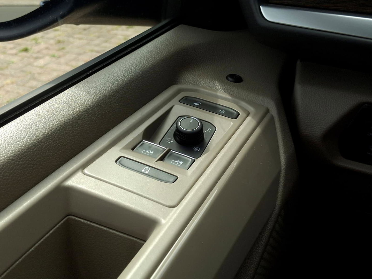 Volkswagen Multivan 1.4 eHybrid L2H1 Style | ALCANTARA | LMV | CARPLAY | CAMERA | DODEHOEK | ELEKTRISCHE SCHUIFDEUR