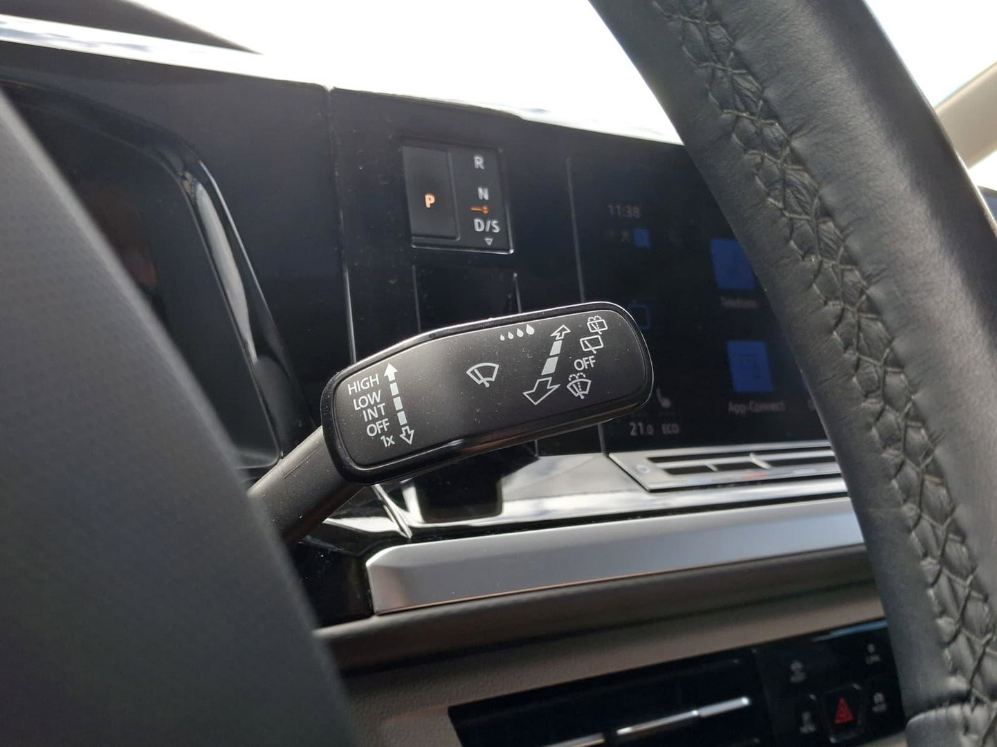 Volkswagen Multivan 1.4 eHybrid L2H1 Style | ALCANTARA | LMV | CARPLAY | CAMERA | DODEHOEK | ELEKTRISCHE SCHUIFDEUR
