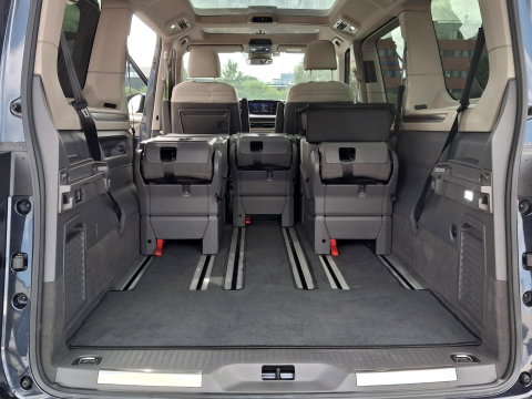 Volkswagen Multivan 1.4 eHybrid L2H1 Style | ALCANTARA | LMV | CARPLAY | CAMERA | DODEHOEK | ELEKTRISCHE SCHUIFDEUR