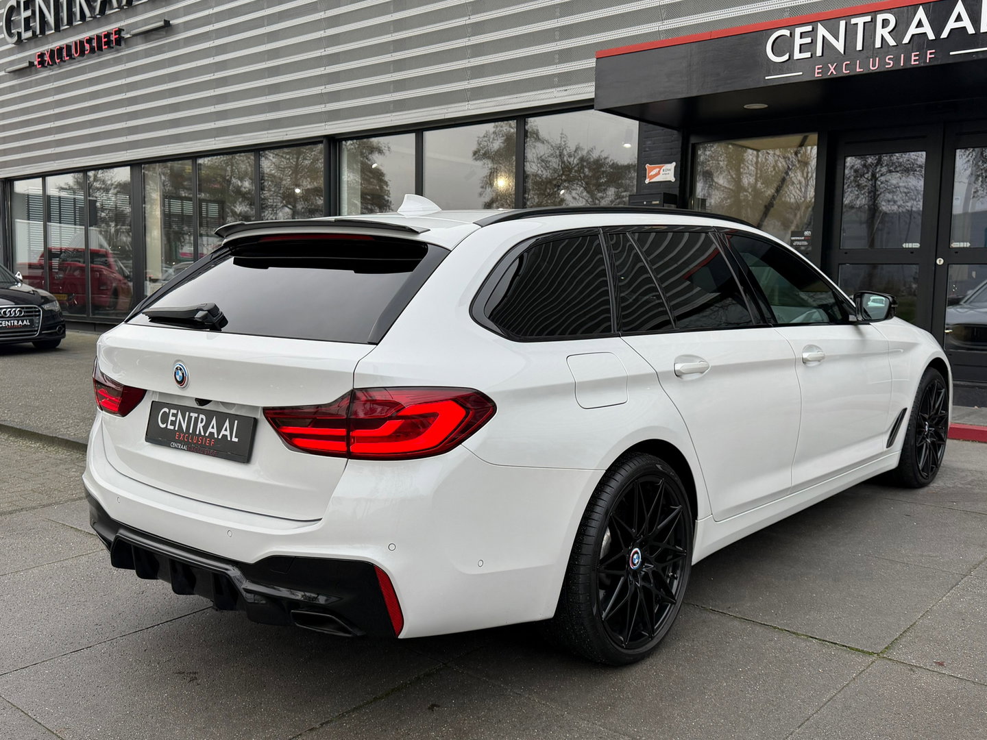 BMW 5 Serie Touring 540i xDrive High Exe M-Sport|Pano|Head-Up|ACC|Memory|360Camera|Keyless|Leder|Carplay
