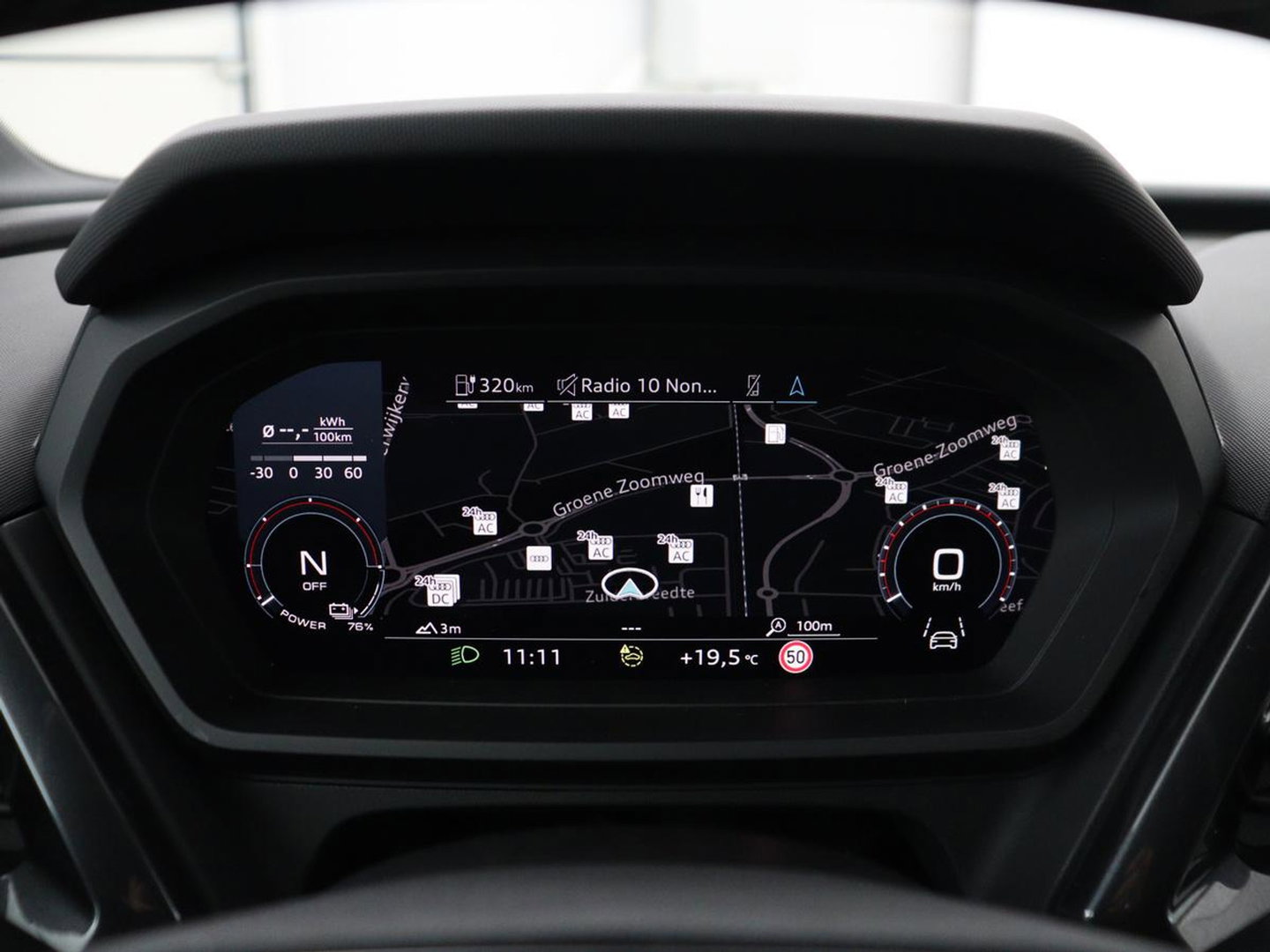 Audi Q4 e-tron 40 Launch edition S Competition 77 kWh | SOH 92,1% | Half leder | Stoelverwarming | Carplay | Adaptive cruise | Climate control | Camera | Park assist | Trekhaak