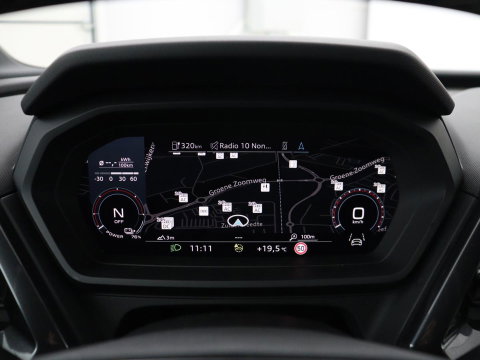 Audi Q4 e-tron 40 Launch edition S Competition 77 kWh | SOH 92,1% | Half leder | Stoelverwarming | Carplay | Adaptive cruise | Climate control | Camera | Park assist | Trekhaak