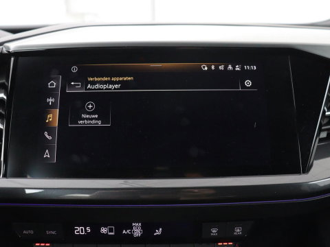 Audi Q4 e-tron 40 Launch edition S Competition 77 kWh | SOH 92,1% | Half leder | Stoelverwarming | Carplay | Adaptive cruise | Climate control | Camera | Park assist | Trekhaak