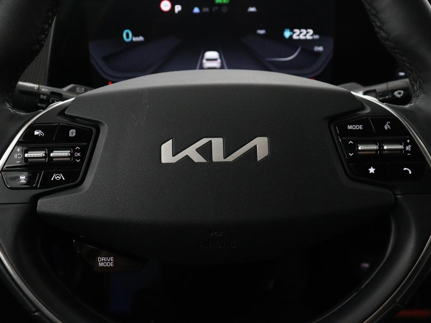 Kia EV6 Plus 77.4 kWh | SOH 96,8% | Leder | Memory | Stuur/stoel verwarming | Stoel ventilatie | Meridian sound | Adaptive cruise | Carplay | Sfeerverlichting | Camera | Park assist