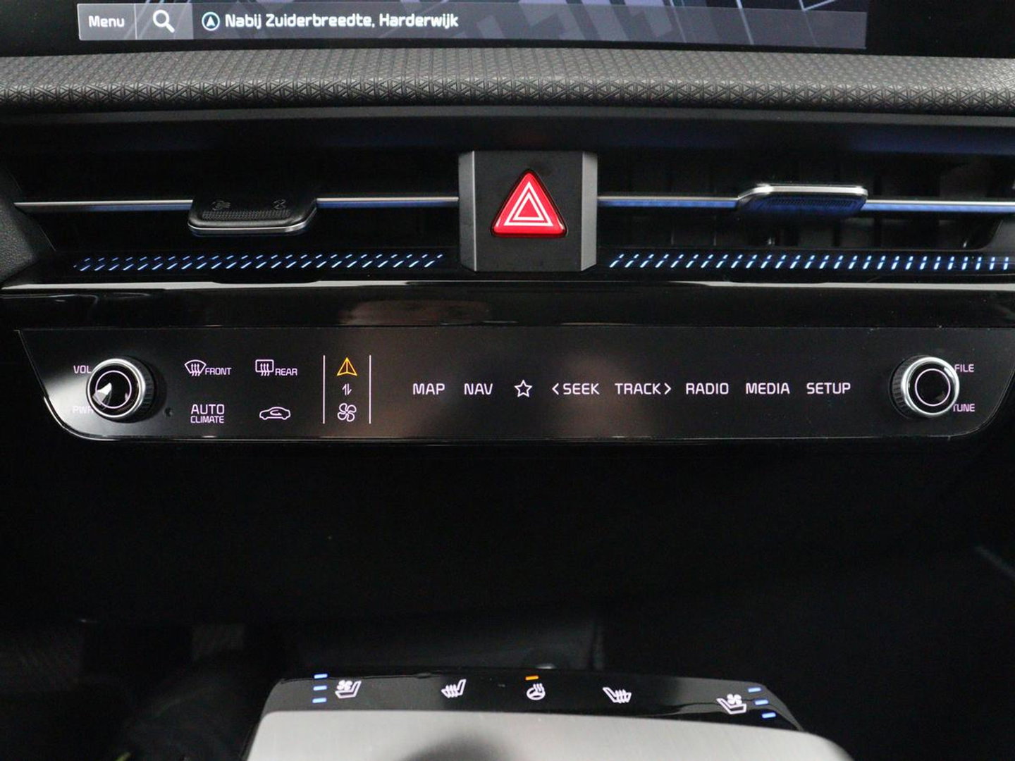 Kia EV6 Plus 77.4 kWh | SOH 96,8% | Leder | Memory | Stuur/stoel verwarming | Stoel ventilatie | Meridian sound | Adaptive cruise | Carplay | Sfeerverlichting | Camera | Park assist