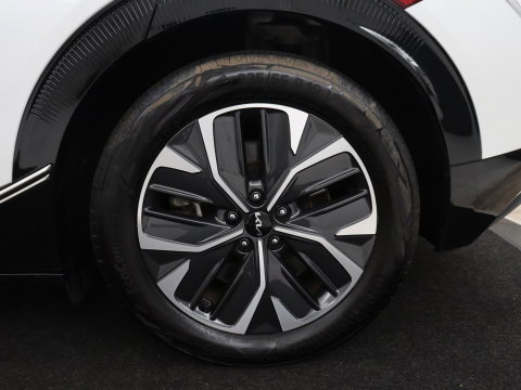 Kia EV6 Plus 77.4 kWh | SOH 96,8% | Leder | Memory | Stuur/stoel verwarming | Stoel ventilatie | Meridian sound | Adaptive cruise | Carplay | Sfeerverlichting | Camera | Park assist