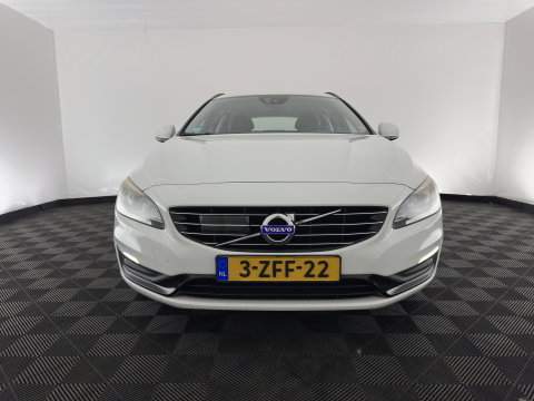 Volvo V60 2.4 D6 AWD Plug-In Hybrid Momentum Aut. *LEATHER-FABRIC | ADAPTIVE-CRUISE | BLIS | HEATED-COMFORTSEATS | NAVI-FULLMAP | ECC | PDC | 17''ALU | TOWBAR*
