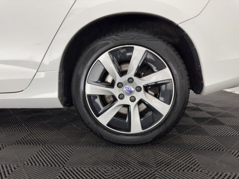 Volvo V60 2.4 D6 AWD Plug-In Hybrid Momentum Aut. *LEATHER-FABRIC | ADAPTIVE-CRUISE | BLIS | HEATED-COMFORTSEATS | NAVI-FULLMAP | ECC | PDC | 17''ALU | TOWBAR*