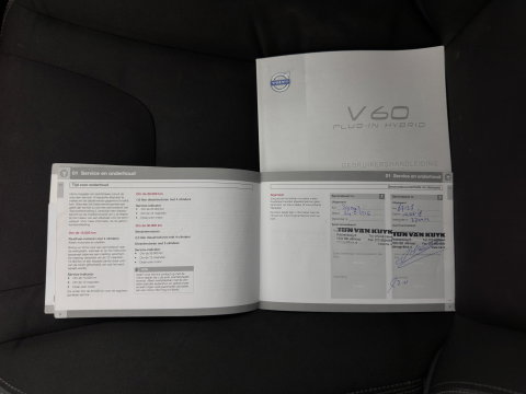 Volvo V60 2.4 D6 AWD Plug-In Hybrid Momentum Aut. *LEATHER-FABRIC | ADAPTIVE-CRUISE | BLIS | HEATED-COMFORTSEATS | NAVI-FULLMAP | ECC | PDC | 17''ALU | TOWBAR*