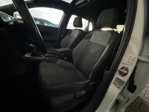 Volkswagen Polo 1.0 TSI R-Line Pano|Camera|IQ|Stoelverwarming|Front Assist