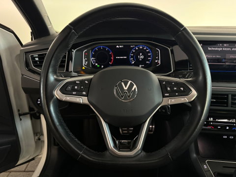 Volkswagen Polo 1.0 TSI R-Line Pano|Camera|IQ|Stoelverwarming|Front Assist
