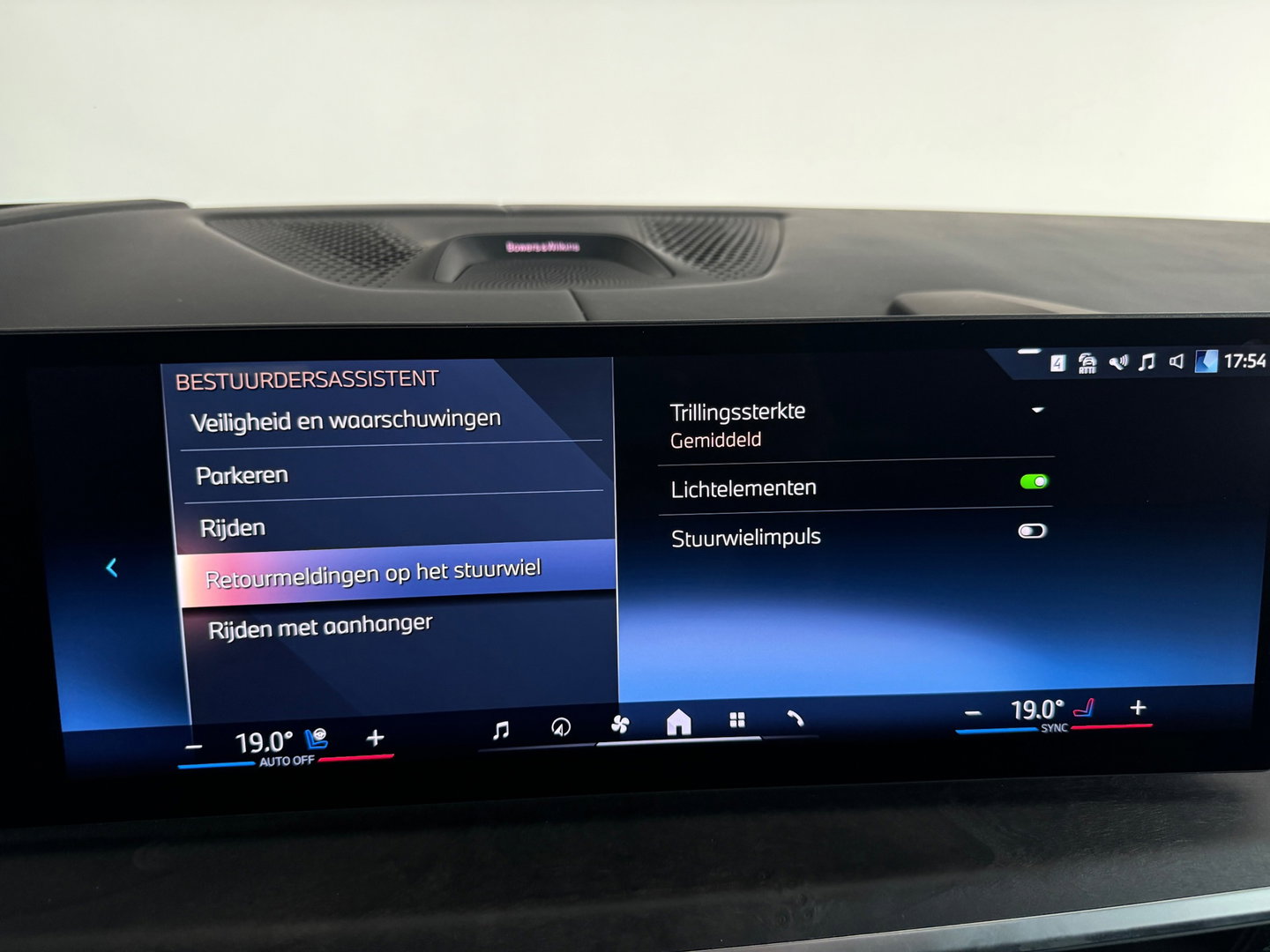 BMW X5 XDrive50e M-Sport Pano|Trekhaak|M-Seat|Sky Lounge