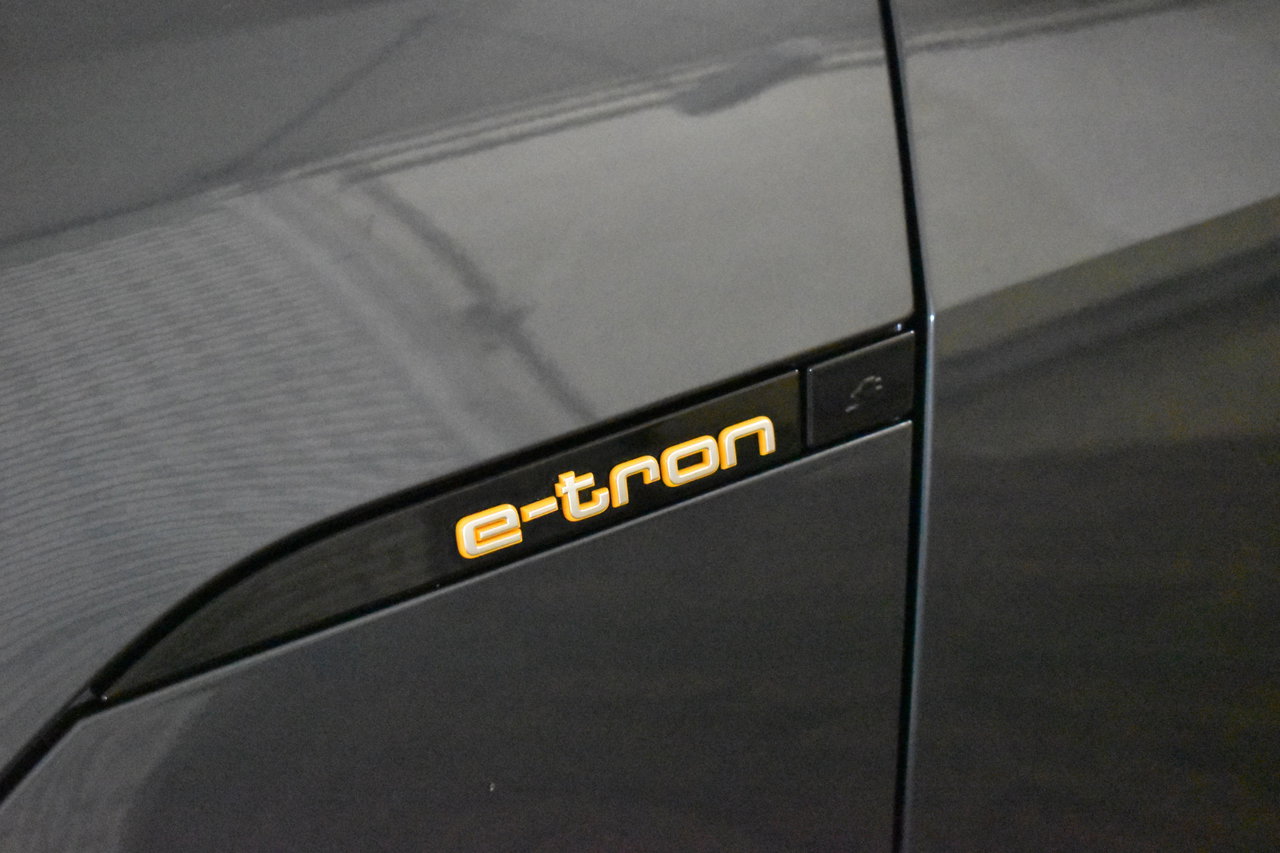Audi e-tron
