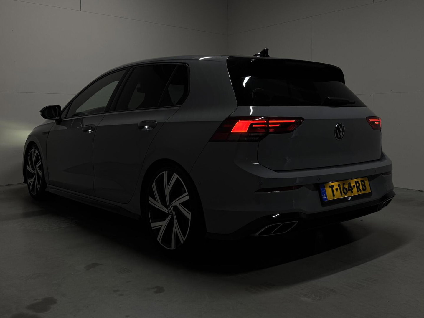 Volkswagen Golf 1.5 eTSI R-Line Sfeer Virtual CarPlay Camera Stoelver.