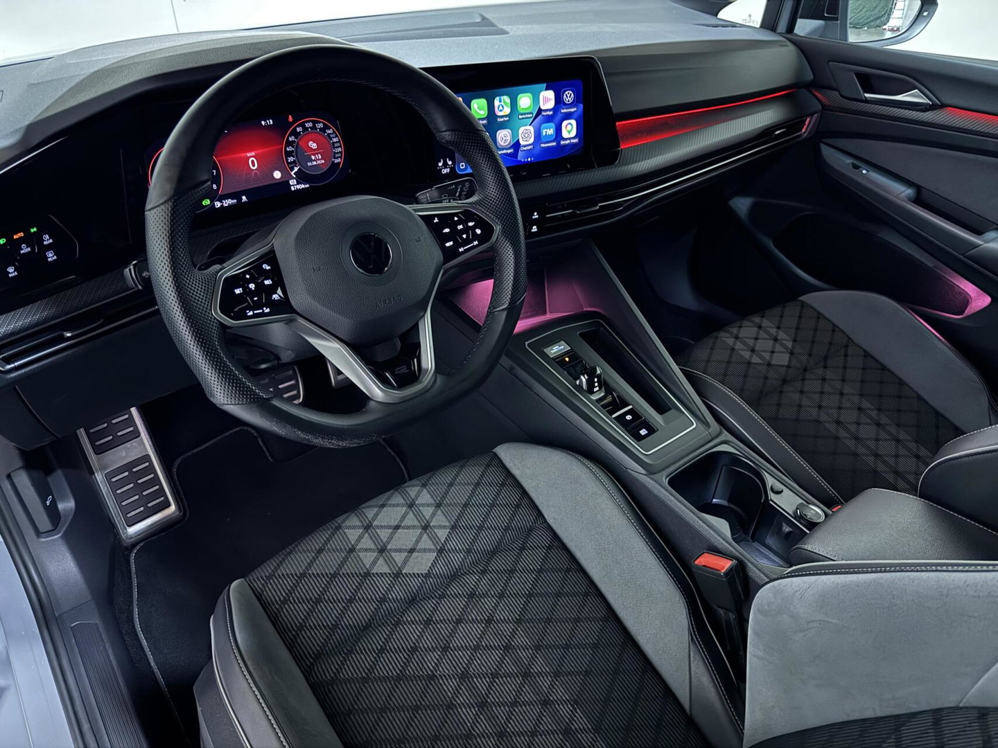 Volkswagen Golf 1.5 eTSI R-Line Sfeer Virtual CarPlay Camera Stoelver.