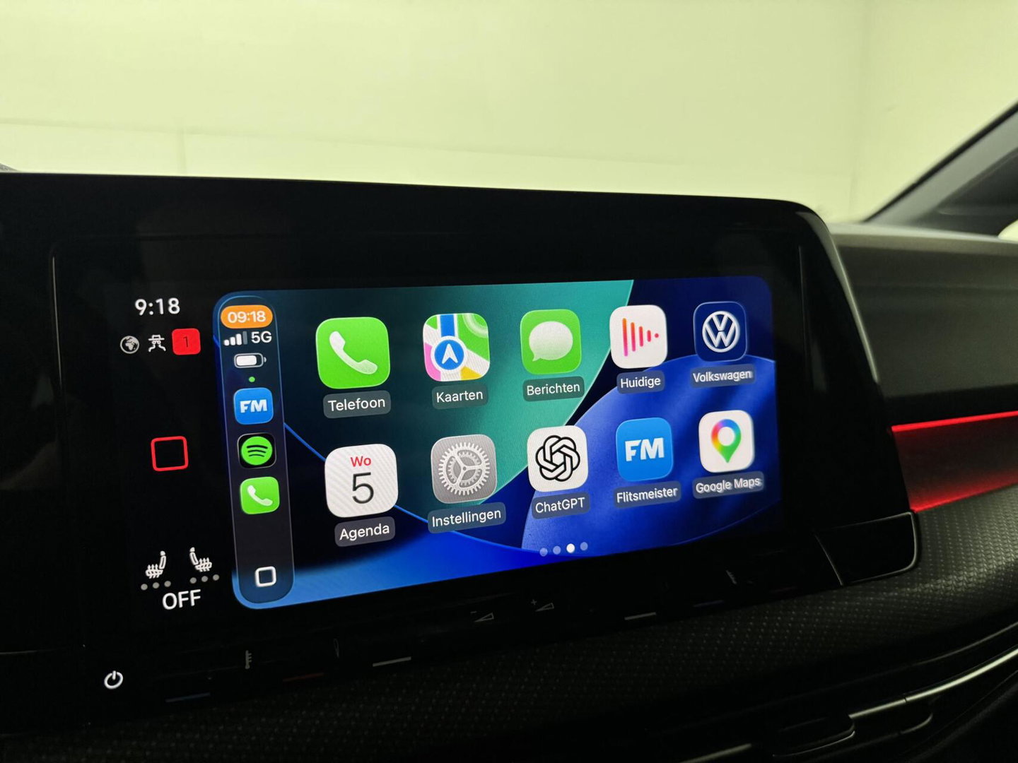 Volkswagen Golf 1.5 eTSI R-Line Sfeer Virtual CarPlay Camera Stoelver.