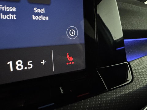 Volkswagen Golf 1.5 eTSI R-Line Sfeer Virtual CarPlay Camera Stoelver.