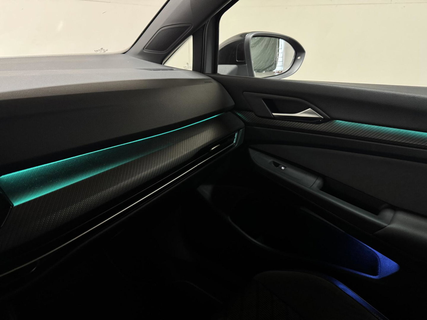Volkswagen Golf 1.5 eTSI R-Line Sfeer Virtual CarPlay Camera Stoelver.
