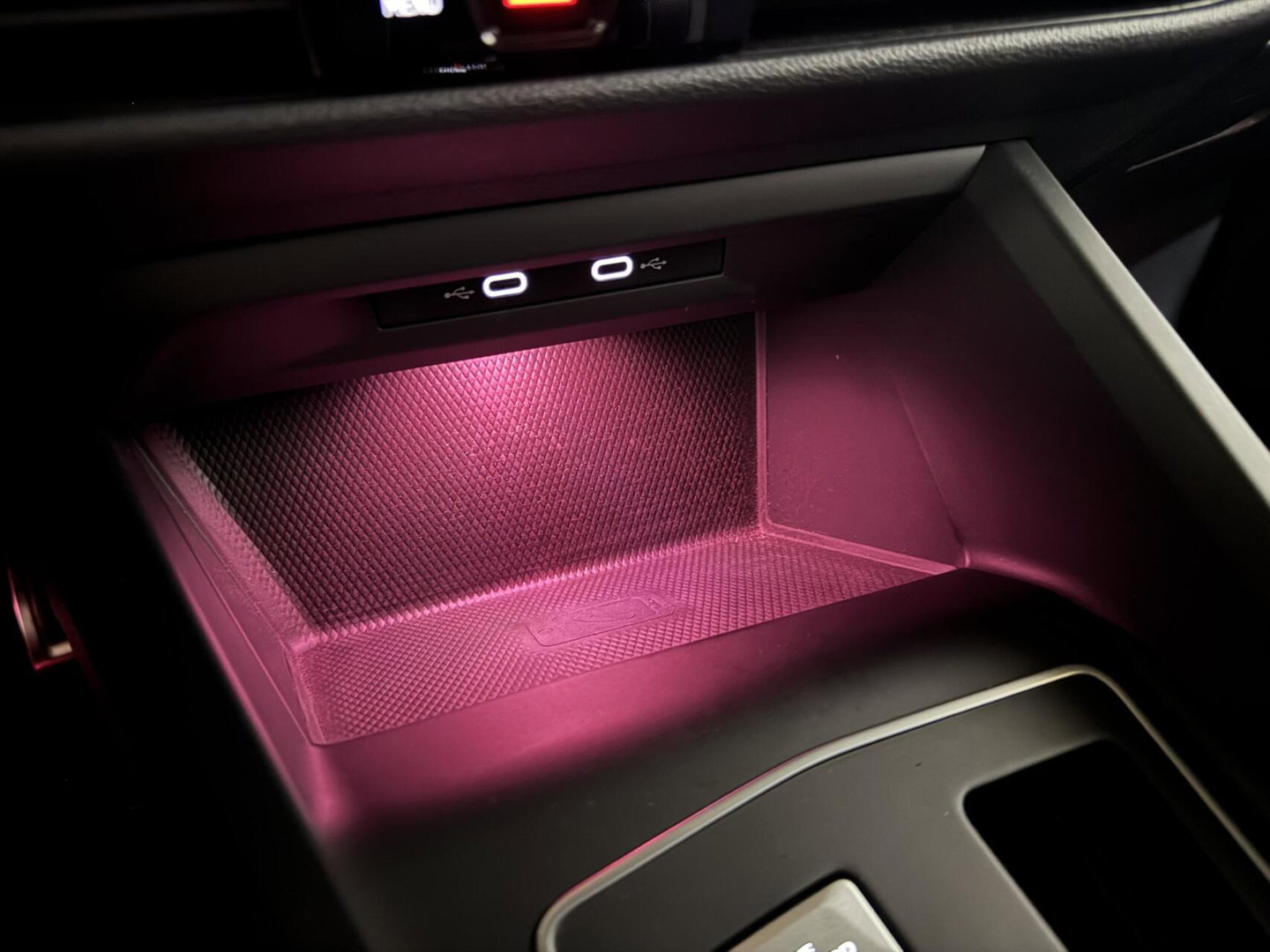 Volkswagen Golf 1.5 eTSI R-Line Sfeer Virtual CarPlay Camera Stoelver.