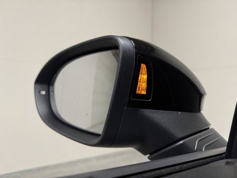 Volkswagen Golf 1.5 eTSI R-Line Sfeer Virtual CarPlay Camera Stoelver.
