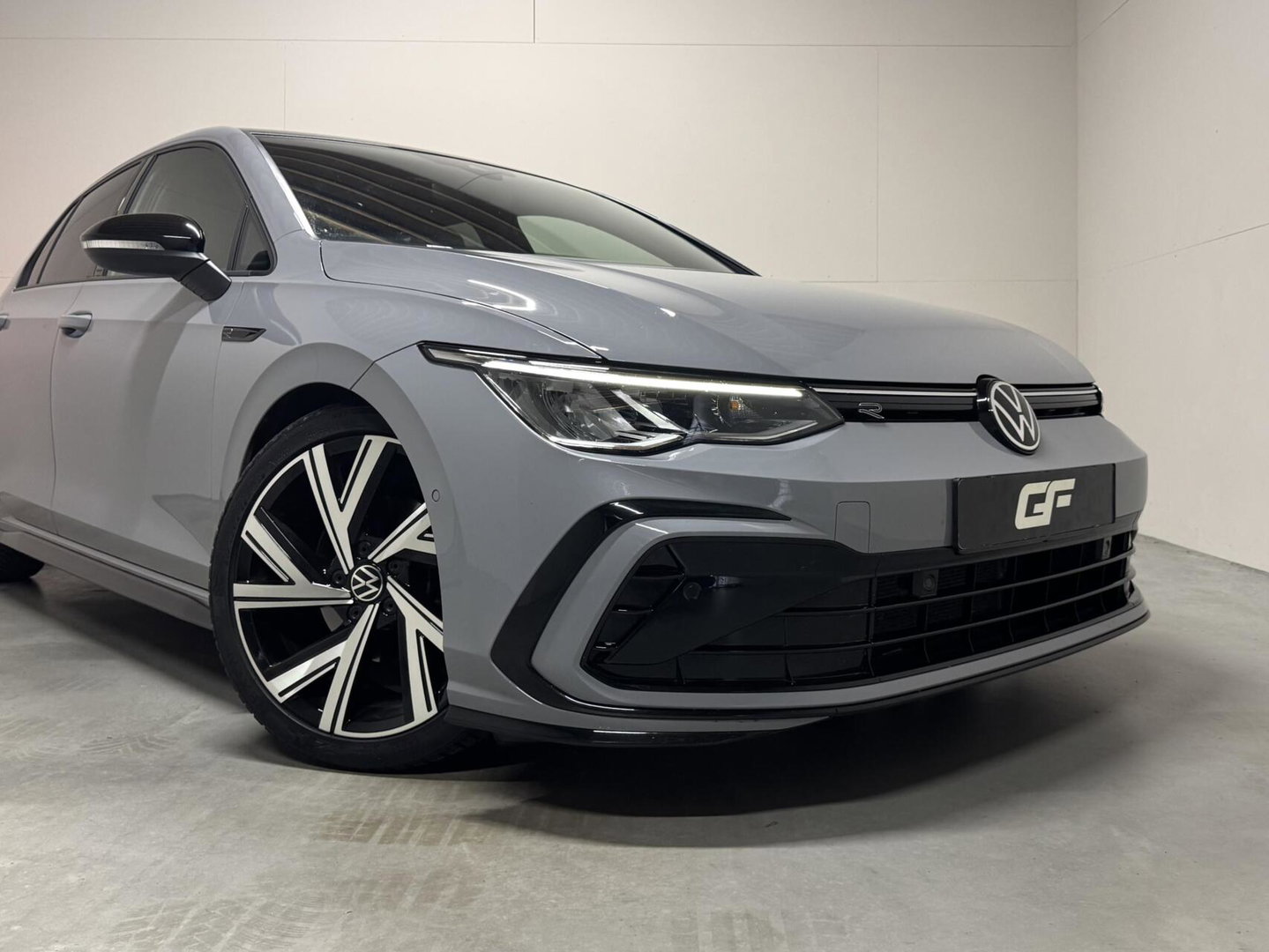 Volkswagen Golf 1.5 eTSI R-Line Sfeer Virtual CarPlay Camera Stoelver.