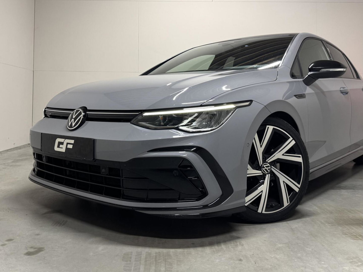 Volkswagen Golf 1.5 eTSI R-Line Sfeer Virtual CarPlay Camera Stoelver.