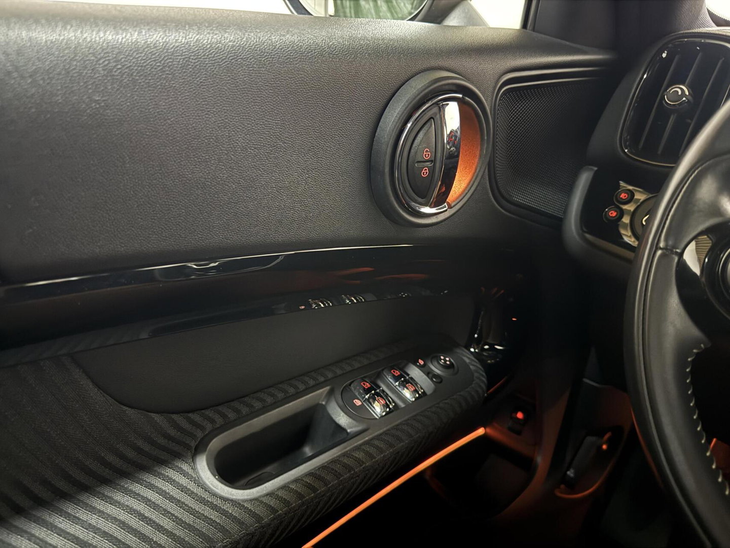 MINI Countryman 1.5 Cooper S E ALL4 Pano CarPlay ACC Sfeer NAP